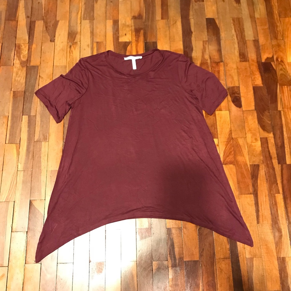 Burgundy short sleeve shirt